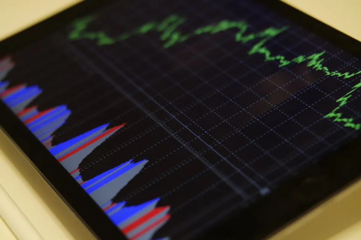 INTC Stock: Intel Price Drivers and Market Outlook