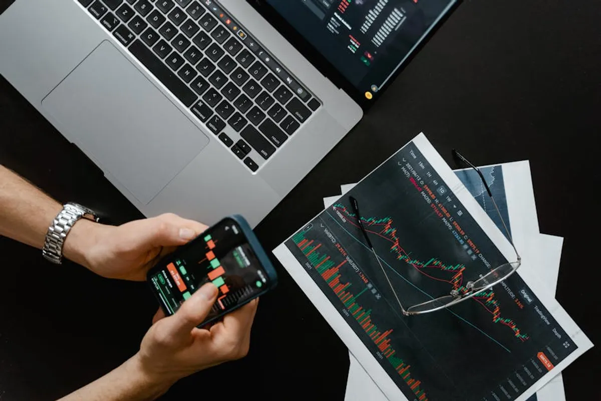 XRP Price Prediction: Market Outlook, Risks, and Key Levels